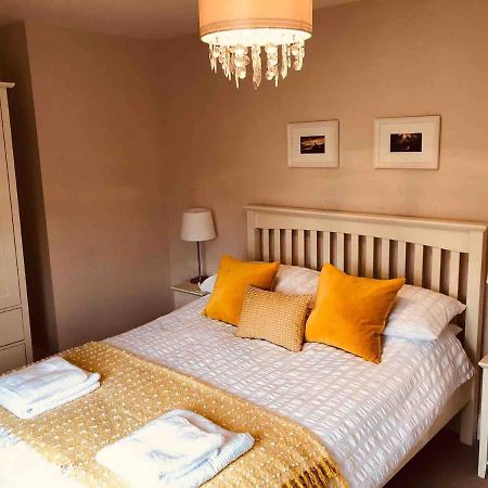 Two Bedroom House In Central Portree Esterno foto